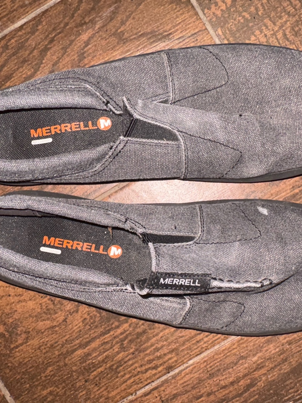 Merrell Men's Slip-On Canvas Loafers in Dark Gray size 10